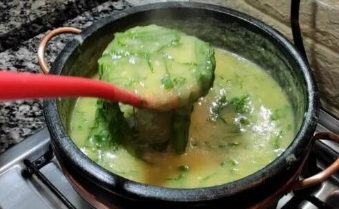 Sopa de couve com fubá deliciosa e super baratinha |